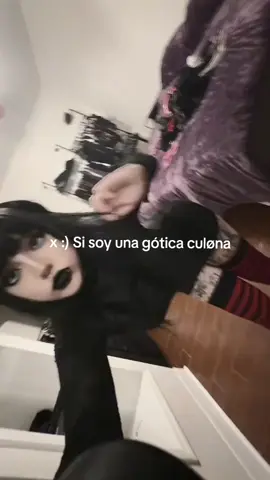 Si soy :) #minifalda #egirls #gotica #dancing #goticas 