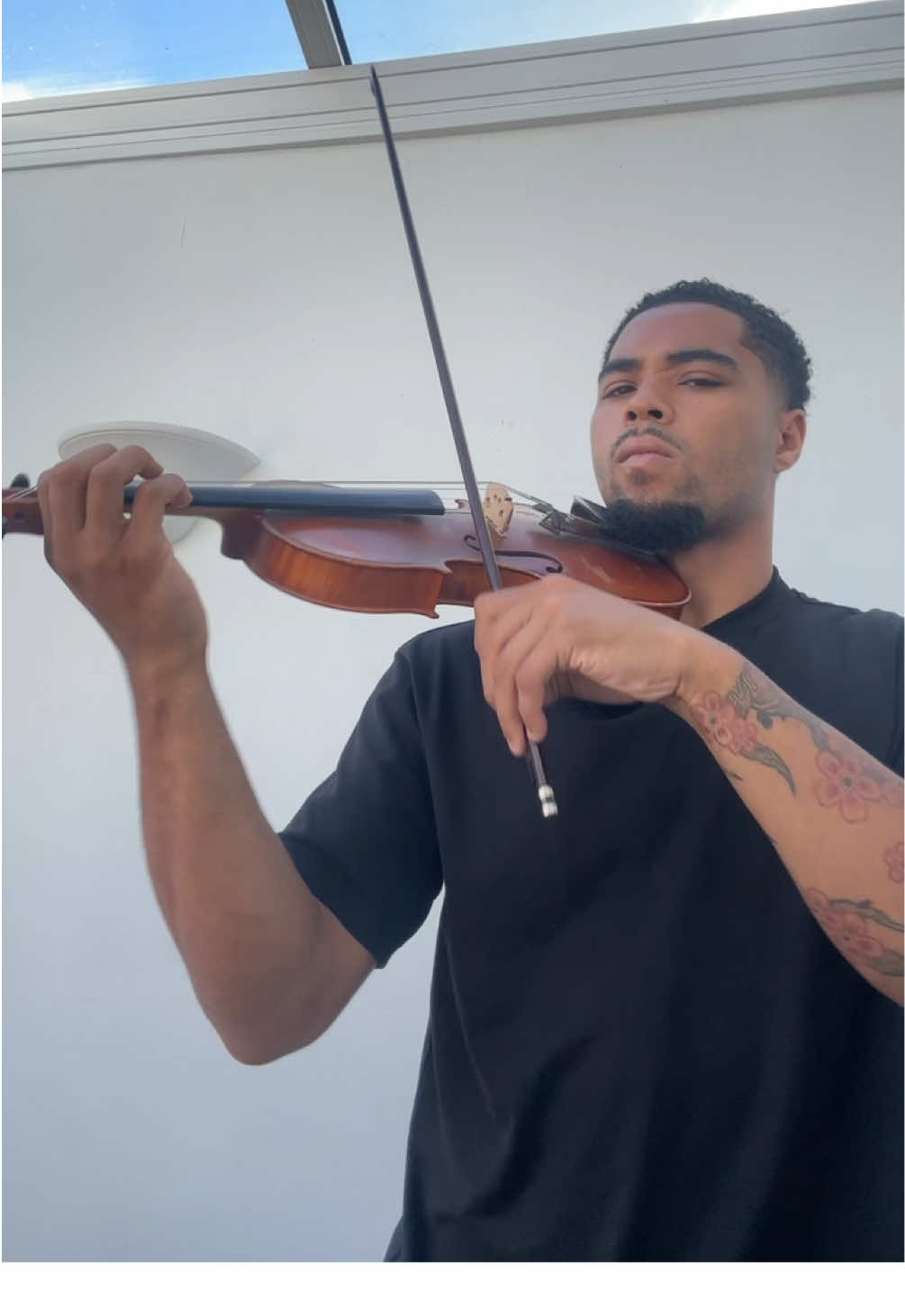 Gimme that - Chris Brown #fyp #gimmethat #chrisbrown #violin #musician @chrisbrownofficial 