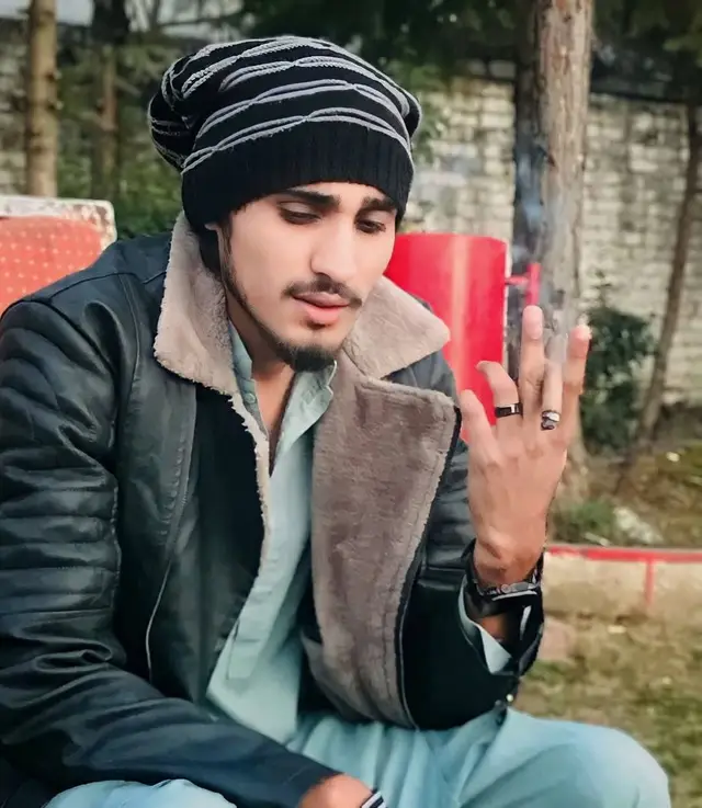 line....🥀🖤 #unfrezzmyaccount #growmyaccount #foruyou #urdushayari 