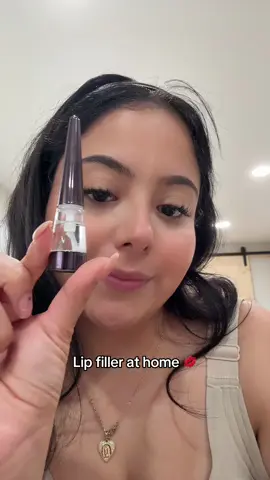 plumped my lipsss 2x moreee#lipgloss #plumplips #plumpergloss #microneedling #lipfiller 