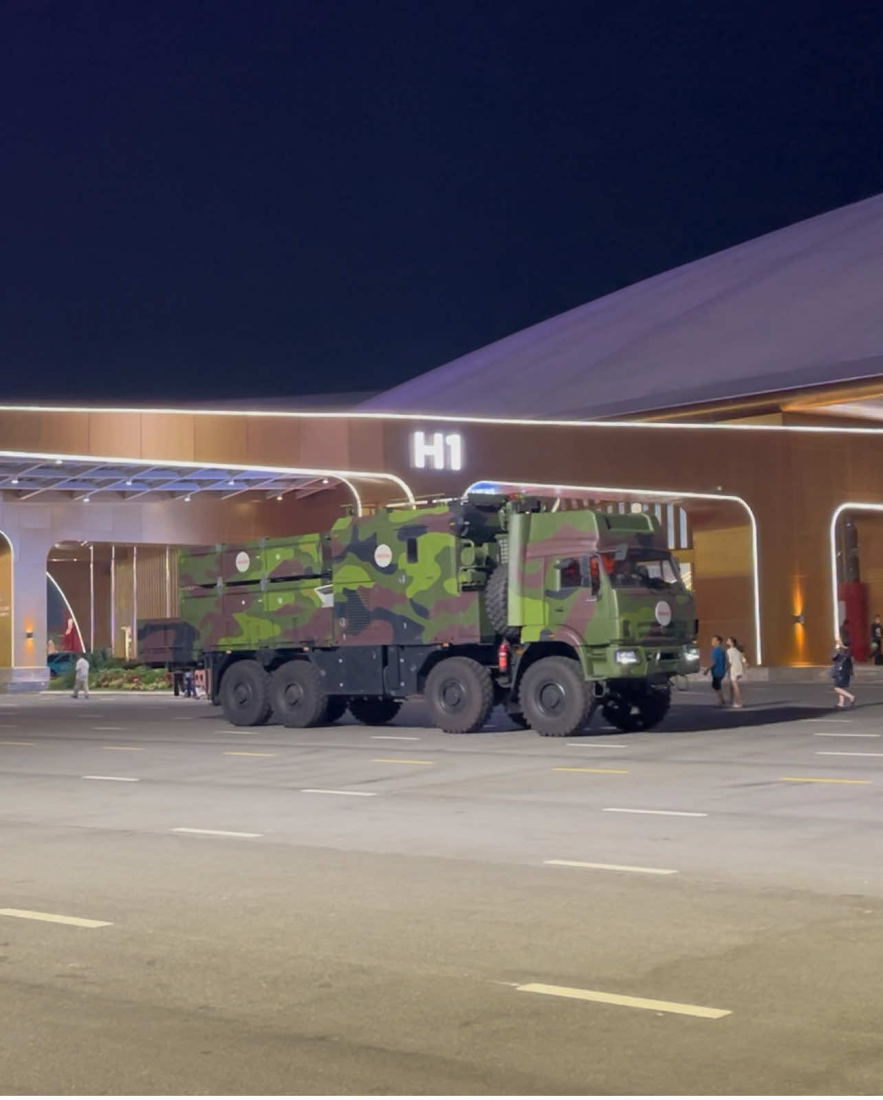 Dàn xe pháo Quân sự dời Trung tâm Triển lãm Quốc gia VEC về đơn vị #A80 #quockhanh2025 #khitaiquansu #khitai #khitaiquansuvietnam 