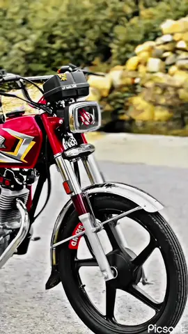 #Song😁🔥 #honda125lover🔥 #hondabike #bikerides #hondamotercycle @khumaar..125 @RANI👑 @Honda @it’s mE pakhtooN yar 