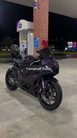 I’m really obsessed with yamaha R7 😭😭 #yamahar7 #motorcycle #fyp #viral #r7 