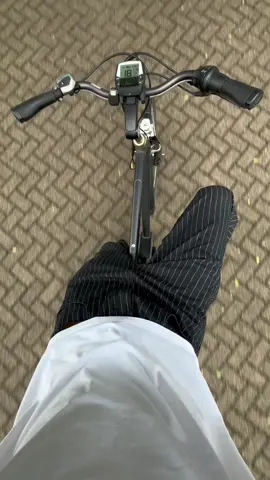 Nederlandse core #outfits #outfitinspiration #bike  #streetwear #fall 