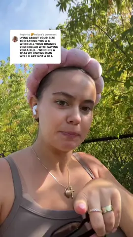 Replying to @🥐helsea r u the same size in EVERY single store?? also who cares ahaha #girls #bodyimage #size8 #relatable 