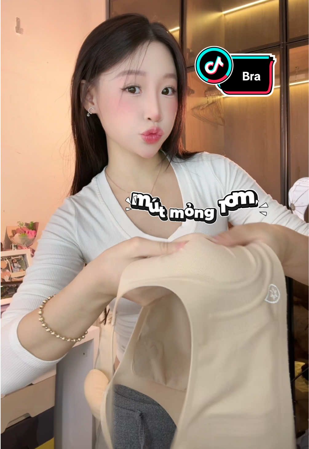 Đã đến lúc giới thiệu cho các bà em áo mút mỏng này thay vì mút dày rồiiii #xh #bra #visecretbra #aonguc #aolot 