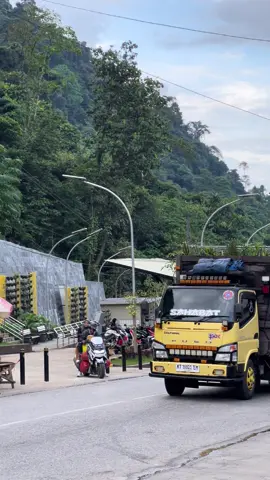 Makasih piw-piwnya om 🔥😆 #lewatberanda #truckkalimantan #fypツ 