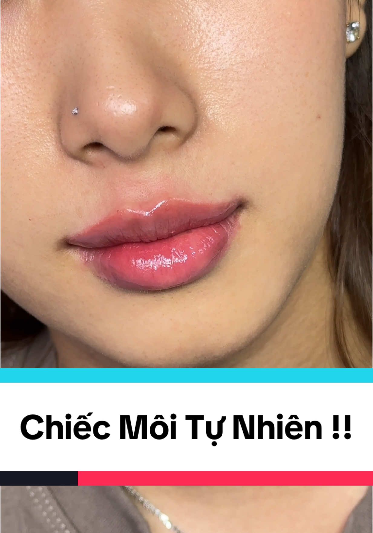 Môi muốn bóng Căng tạo hình nhiều nên dặm sau 7 ngày là đẹp nhất nhé , lần 1 cứ ưu tiên chữa Khuyết điểm trước ạ vì da cần huy động vào vị trí méo lệch, ai môi đều sẵn hoặc ít khuyết điểm lên max Dáng luôn sau lần đầu🔥🔥