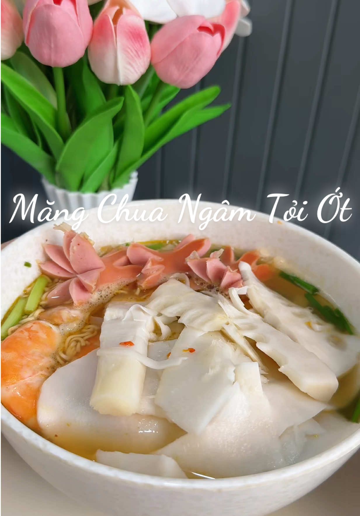 Măng Chua Ngâm Tỏi Ớt, 1 món ăn nhà làm ngon mà đảm bảo vệ sinh an toàn nữa mấy chị, mời mấy chị ăn thử cùng em nha 🥰🤤#cobeanhang1 #mangchuatoiot #nongsanmelam #ancungtiktok #xuhuong 