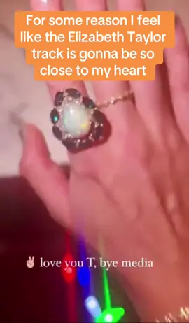 The ring is so timelessly stunning #TSTheLifeofaShowgirl #swifttok #swifttoker #thelifeofashowgirl #elizabethtaylor 