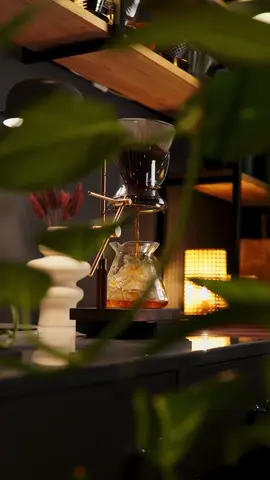 كوب في فؤااااااادك 🤩🧊. . . #explore #explorepage #coffeetiktok #asmr #viralvideo 
