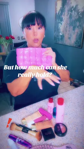 Loving this bubble makeup bag! Fits so much and looks so good! #makeupbag #tiktokshopfindsfyp #musthaves #beautyfinds #shopnow🛍 