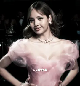 SHE IS SO GORGEOUS | #lisa #lalisa #emmy #edit 