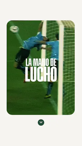La mano de Luis Suárez en el Uruguay vs Ghana de Cuartos de final del Mundial de Sudáfrica 2010.  #suarez #uruguay #mundial2010 #mano #futbolentiktok 