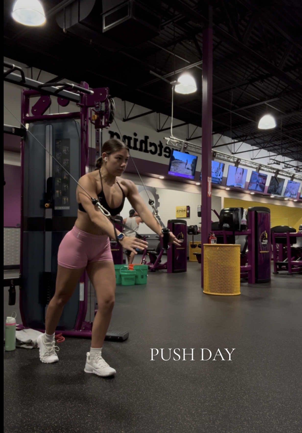 15/365  PUSH DAY!!!  chest, tris, and shoulders lets get it @DFYNE @Gymshark  #series #GymTok #pushday #fypage #dfyneimpact 