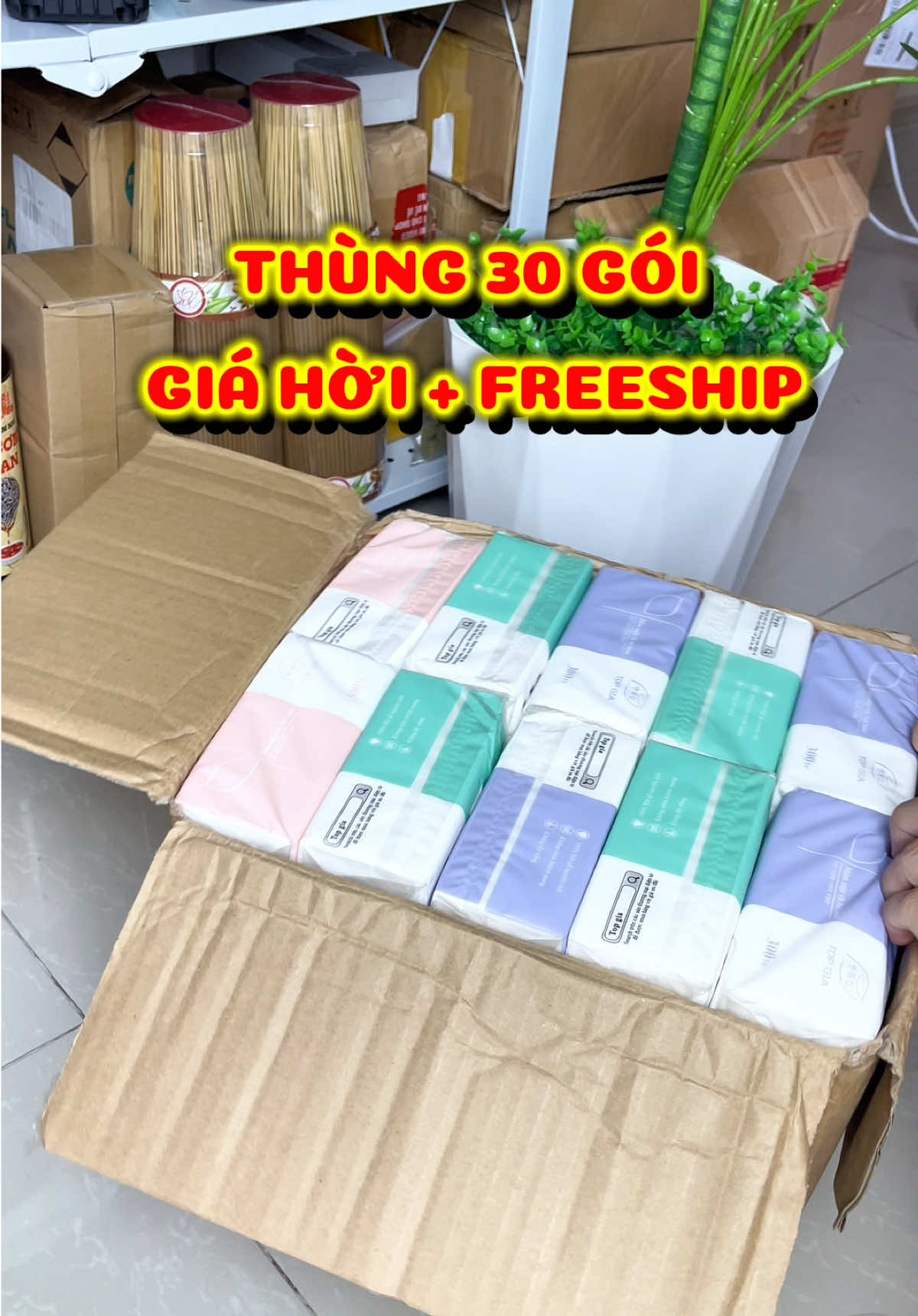 Thùng 30 gói giấy ăn Top Gia dai mềm mịn, mua 1 thùng dùng cả năm mọi người ơi #xuhuong #viralvideo #giayrut #giayantopgia #giayan @Tạp hóa Thị Lành  @Tạp hóa Thị Lành 