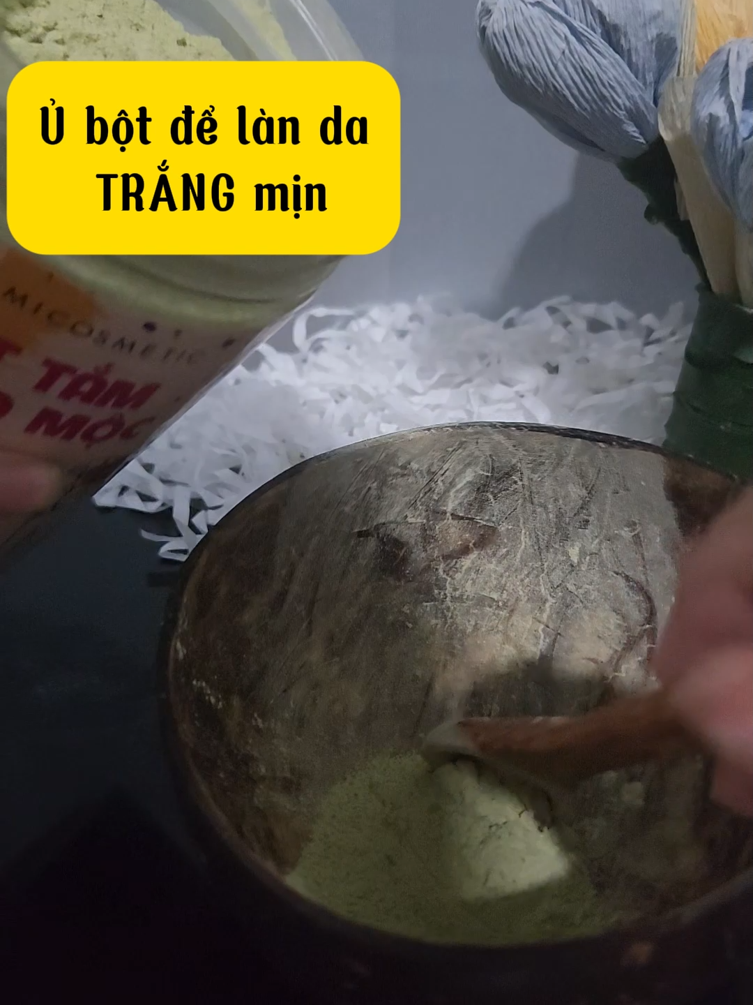 Ủ bột thảo mộc với 15 dưỡng chất thiên nhiên giúp làn da trắng mịn ##botutrang #trangdabody #botutrangthiennhien #chamsocda