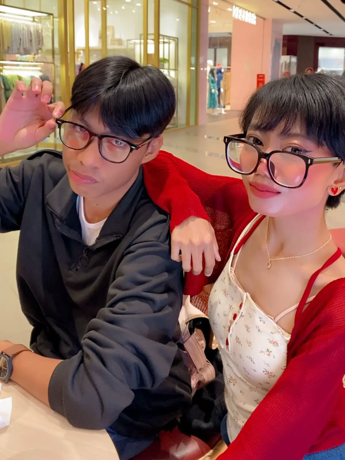 pilih nak yang mana satu