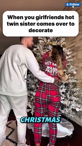 oh my god look at his expression 🤣🤣#funnyvideo #funny #videoprank #fyp #foryou #haha #viral #viralvideo #prank #scared #scareprank #funnytiktok #fypシ #scare #hahaha 