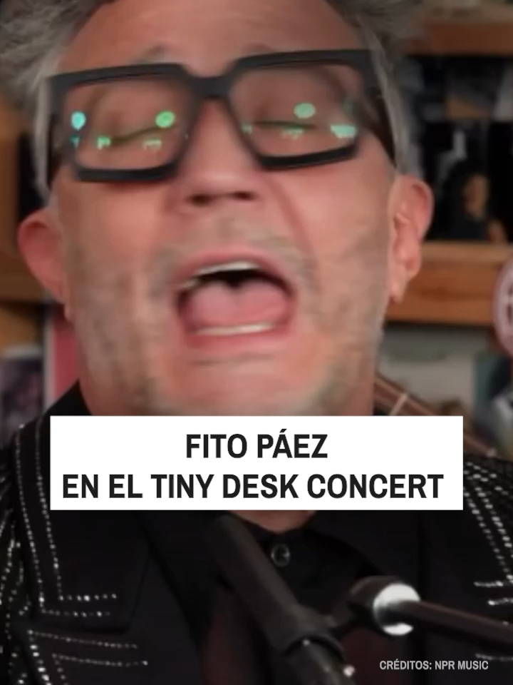 🎸 FITO PÁEZ EN EL TINY DESK 🤘🇦🇷 Fito Páez protagonizó su Tiny Desk Concert de NPR, presentando clásicos como “A Rodar Mi Vida” y “Mariposa Tecknicolor” junto a su banda. La grabación se realizó en Washington D.C., durante el Latin Music Month de la radio pública estadounidense. La radio describió su participación como un “honor” al recibir a Fito, a quien calificaron como uno de los “pioneros del rock argentino”, destacando su conexión con el público y la interpretación. Entre las canciones que tocó, la lista incluyó también “Sale el Sol”, “Circo Beat” y “Tercer Mundo”. “Su adorada narrativa se muestra en todo su esplendor”, señalaron desde NPR. #FitoPáez #TinyDesk #RockArgentino  #A24