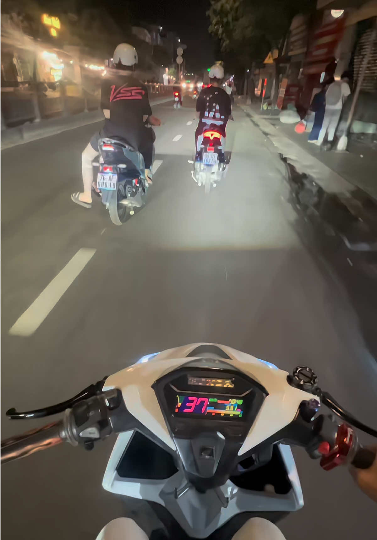 Dạo đêm #xuhuongtiktok #fanvario #click #southvietnamscooterteam #xuhuong2025 