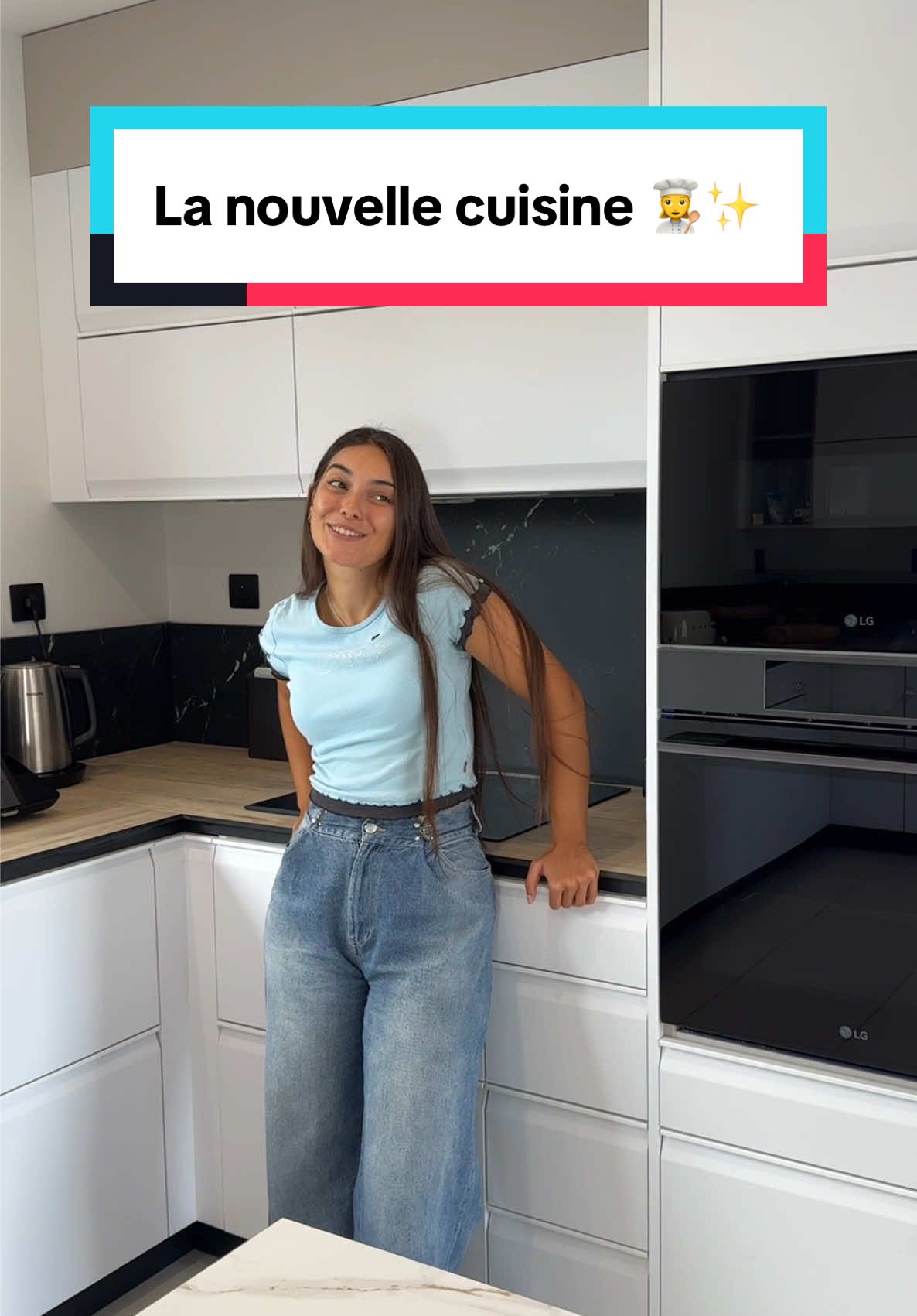 Alors vous validez la cuisine Lapeyre de Misha ? 😍✨ -Publicité- Qui veut de nouvelles recettes bulgares ?? 💪 #lapeyre