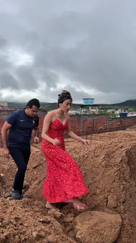 Alguém com terreno pra vender 😁