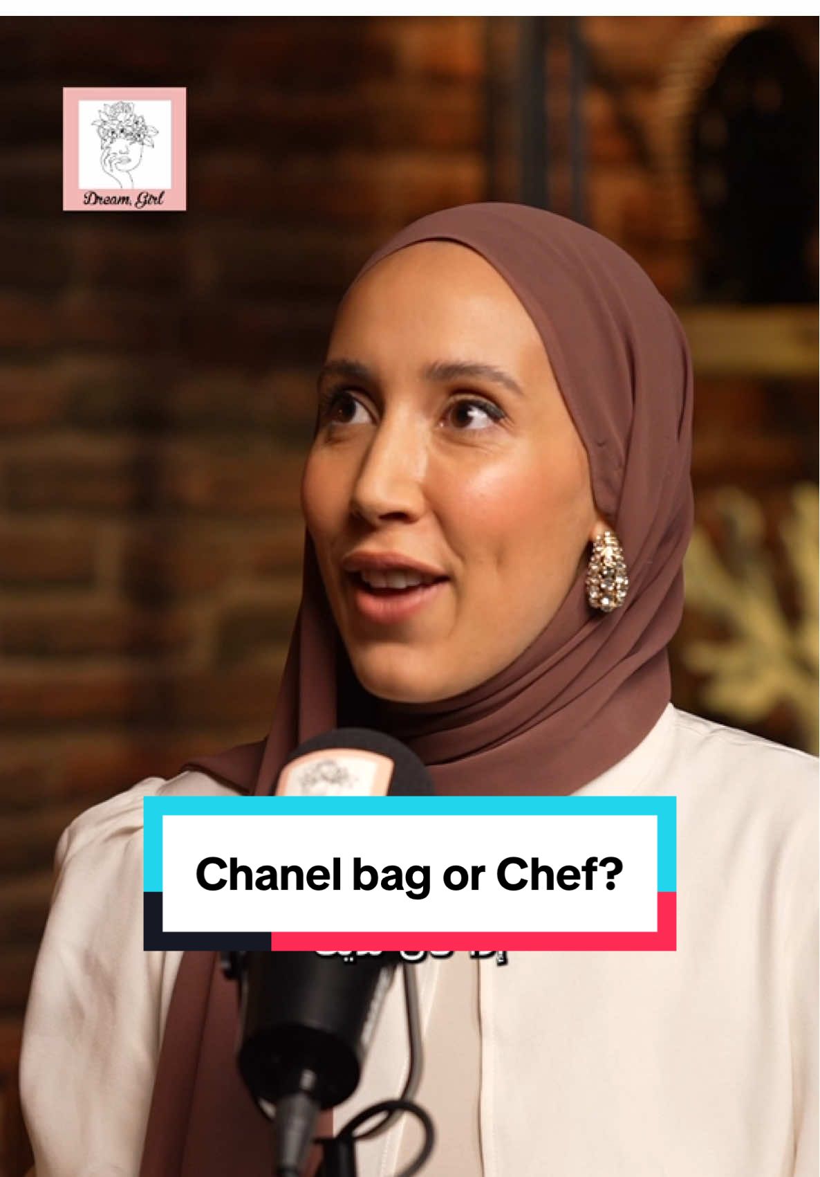 She said it!!! @sinaportofficial in this week episode is not holding back and shes here to teach us the feminine way of making money!!   #money #womeninbusiness #abundance 