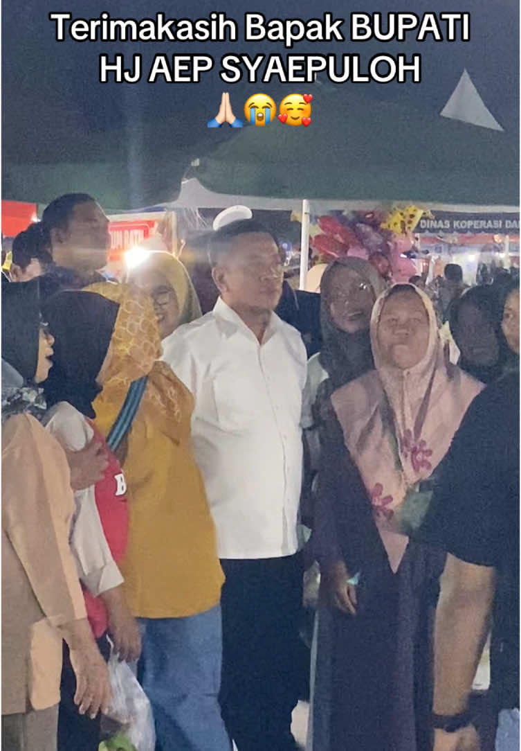 Terimakasih banyak bapak bupati karawang hj Aep syarpuloh , karna telah mendukung UMKM karawang maju 🥰❤️#umkmkarawang #karawangmaju #karawang #jawabarat #dedimulyadi #aepsyaepuloh 