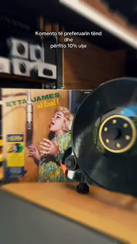 Kjo video është për adhuruesit e vërtetë të muzikës së vinyl!🤩 A gjen edhe ti të preferuarin tënd mes tyre?😍💽  Zbuloni disa nga më të shiturit për momentin pranë dyqanit tonë nga artistët Etta James me zërin e saj legjendar, tek Michael Jackson që mbretëron me hitet e përjetshme,  Lana Del Rey me atmosferën e saj unike, Taylor Swift e shumë të tjerë...💫    Porosit online: 🌎 www.soundgallery.al ose për më shumë na kontaktoni 📲 +355 69 702 2360 ose +355 44 51 1170. 🛒Transport kudo në Shqipëri 💳Mundesi blerje me këste (0% interes - 4 Muaj) #soundgallery #audiostore #vinylcollection #muzikepop #vinyladdict     