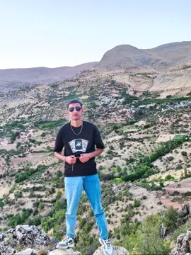 Celali bir duruş, dağ gibi bir susuş.”🥷