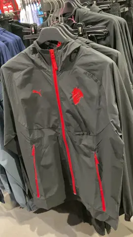 Nouveaux ensembles clubs. #foot #survetement #footstore 