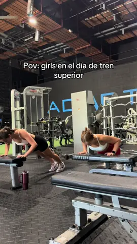La verdadera canción de motivación JAJAJA #fyp #gymgirls #gymhumor #gymgirl #girls 
