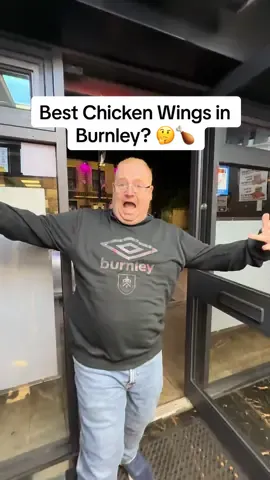 Myself and @Isa took another trip to Five Star Chicken to try their wings which is been hyped so we put it to the test 🔥 #fyp #Foodie #Burnley #Lancashire #Viral 