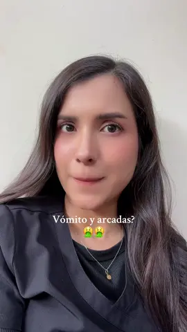 Algo me pasa que cuando escucho a alguien vomitar o con arcadas, me quiero vomitar también jajaa #medicina #estudiantedemedicina #doctora 