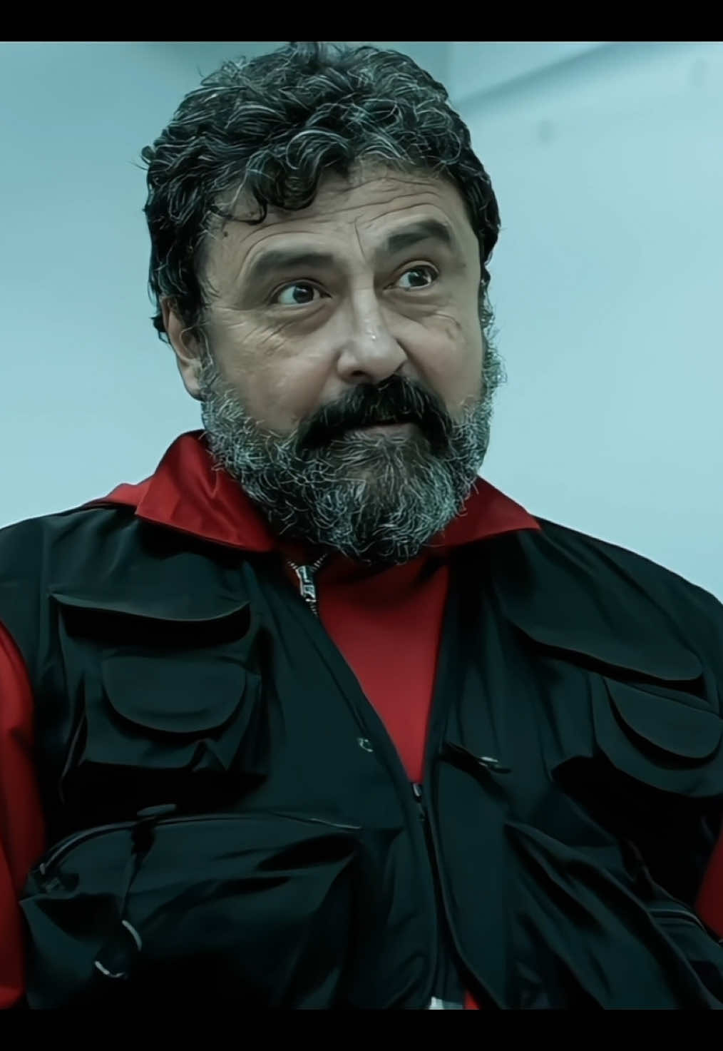 موتته مالها داعي #لاكاسا_دي_بابيل #lacasadepapel #البروفيسور 