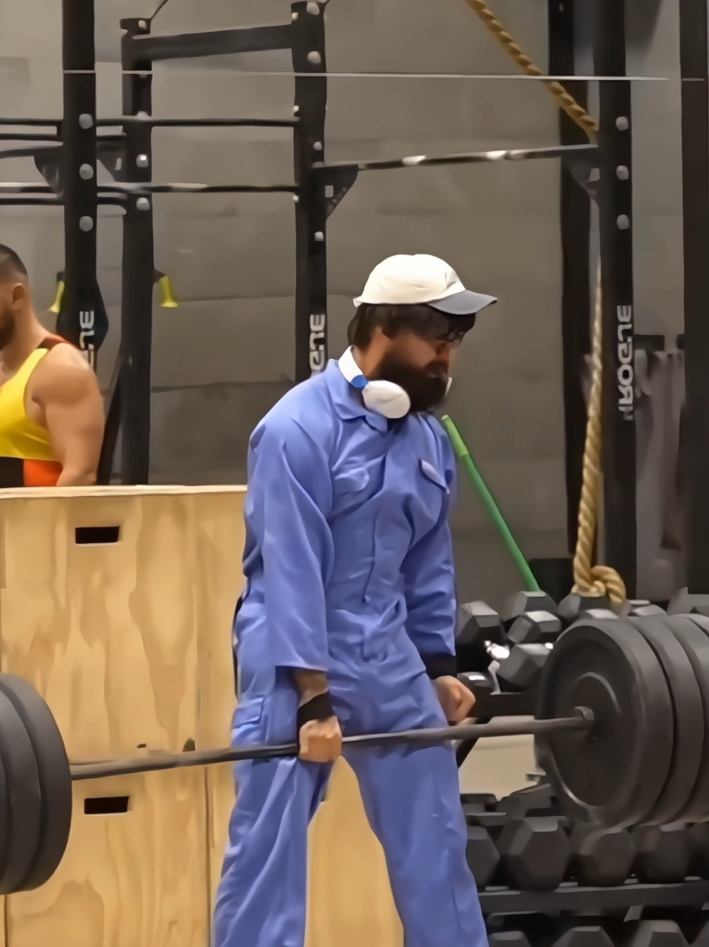 next time will try with two hands 😅🦾