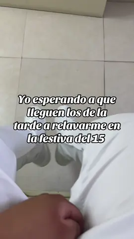 Que ya den las 15:00 ya me quiero ir #festiva#enfermeria #septiembre #karelyruiz 
