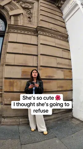 I actually thought that she’s going to refuse to take her photo but what should see what happened 📸 #model #fyp #glasgowstreetphotography #Lifestyle #streetportrait  