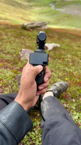 DJI osmo pocket 3, i don’t think there is any other better option then this device for any kind of  blogging. It’s not mine but will get one soon. (4k upto 120fps)