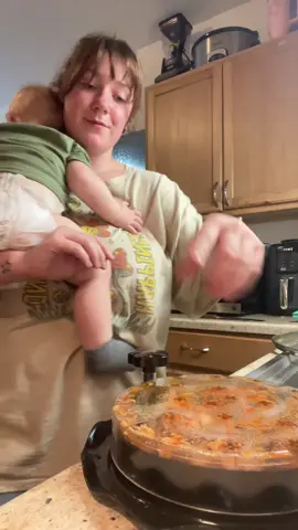 I made a tacos the other night and this kitchen gadget helped me cook while my son was taking a nap on me I made pull apart chicken tacos 🤤🤤 ##kitchengadgets##chickenshredder##fyp##contentcreator##cooking