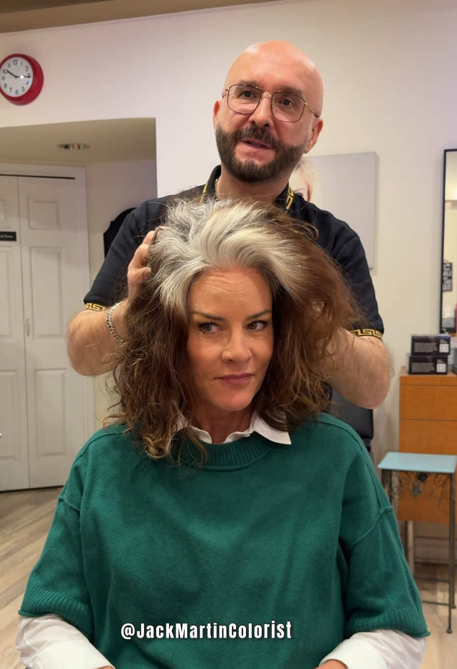 This stunning client visited me for a customized grey blending transformation.  #saloncentricpartner To begin, I prepped her hair with K18 Hair Mist to protect and strengthen before lightening. I then foiled ultra-fine sections using Redken Flash Lift Power 9 (with built-in bonder) and 20-volume developer, carefully leaving her natural root untouched. Once the hair lifted to a clean level 10 pale blonde, I rinsed, towel-dried, and pre-toned with Redken Shades EQ: ¼ 10VV + ¾ 10P + double Clear (00), processed for 20 minutes. After a second rinse and drying to 80%, I applied Shades EQ 10T for 30 minutes to refine the tone. For dimension, I added lowlights with Matrix SoColor Sync 6T and 10-volume developer, mimicking her natural root pattern. (Pro tip: lowlights over silver help the color fade more softly and avoid brassiness.) To protect the silver tones, I applied conditioner over the silver strands before rinsing the lowlights. Then I used K18 Damage Shield Shampoo (no conditioner) and finished with K18 Leave-In Molecular Repair Mask for deep repair and the Molecular Repair Oil for heat protection and frizz control. I trimmed about an inch off her length and added soft face-framing layers to enhance her features. I styled it using round brushes and finished with K18 Astrolift for body and all-over volume. This transformation took 8 hours—but every minute was worth it. What do you think of the final result? — @K18 Hair  @SalonCentric  @Matrix  #silverhair                    #LIVEIncentiveProgram #LIVEStory #k18hair 