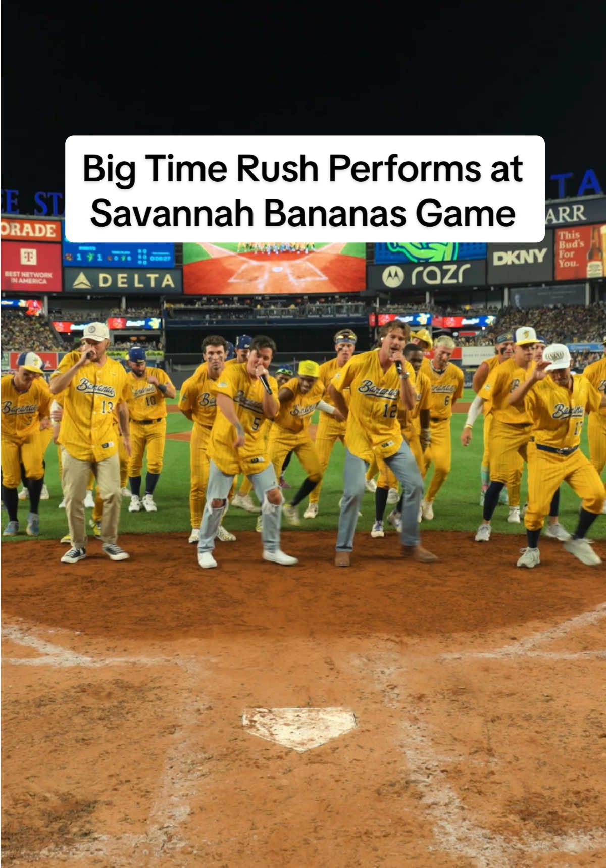 obviously had to go big time for the big apple😎 #savannahbananas #bananaball #bigtimerush #btr #nickelodeon 
