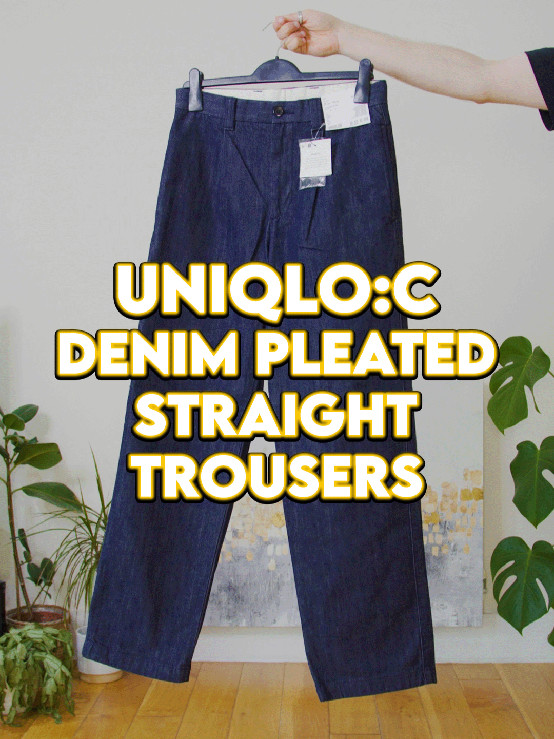 My thoughts on the new Uniqlo C Denim Pleated Straight Trousers! I paid for this piece with my own money, so this is my 100% honest/unbiased opinion! @uniqloeurope #uniqloc #uniqlo #uniqlohaul #fallfashion #fashion