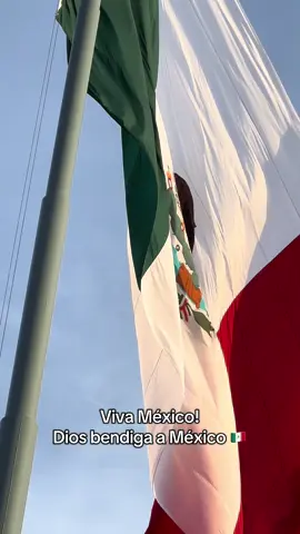 Feliz día de la indepencia a México, aún con todo lo que pasa solo pido a Dios que un día mejore mi país México lindo y querido ❤️🇲🇽 #mexico #septiembre #parati #15deseptiembre #tiktokmexico 