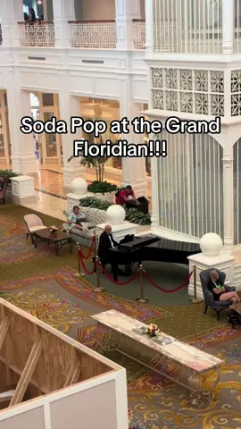 Bad quality video but what a surprise at the Grand Flo #disney #grandfloridian #sodapop #dcp #kpopdemonhunters 