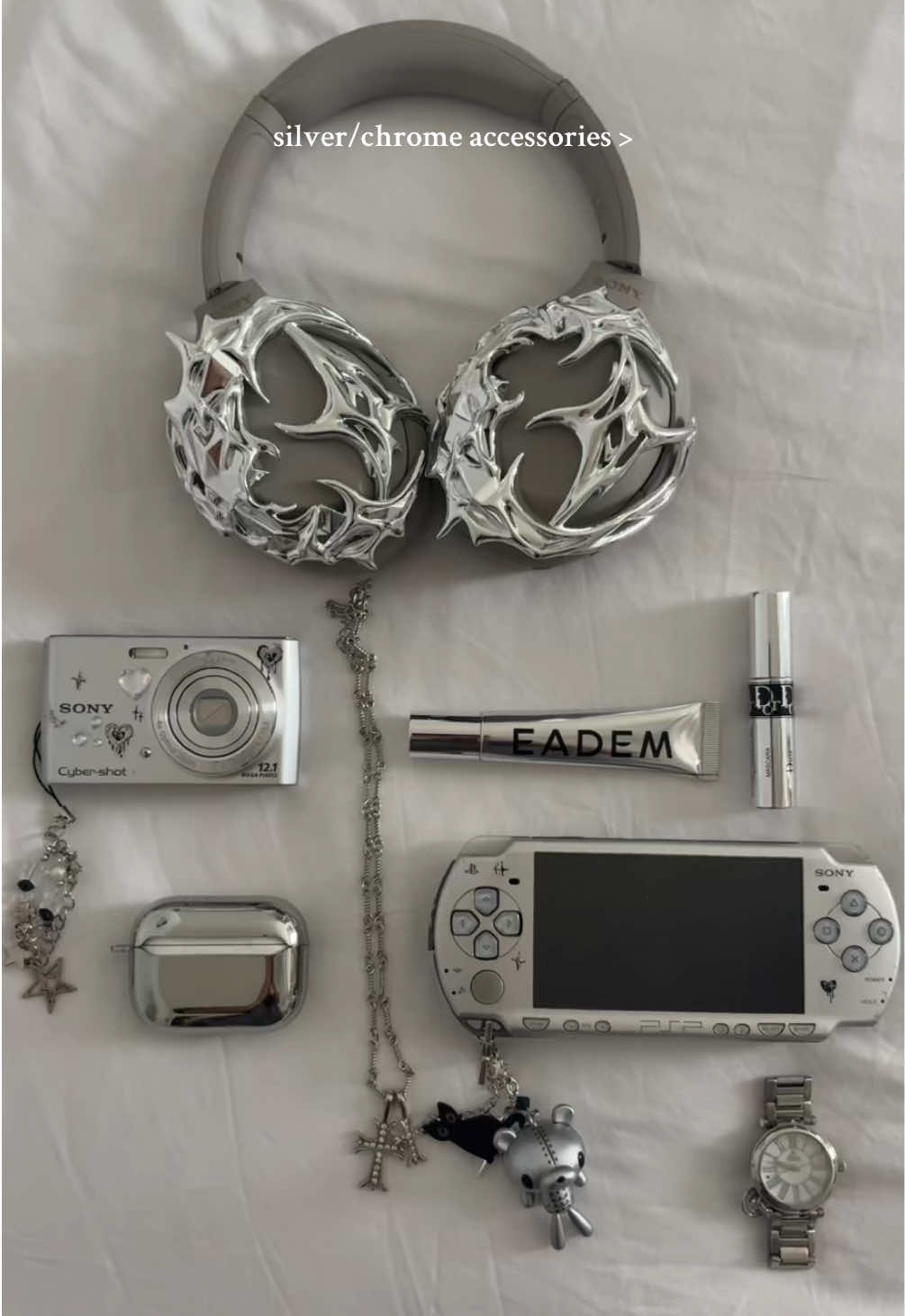 I love black and silver 🤍 @SonyElectronics @EADEM @Diorbeauty #cybercore #silver #cyberaesthetic #inspo #fyp 