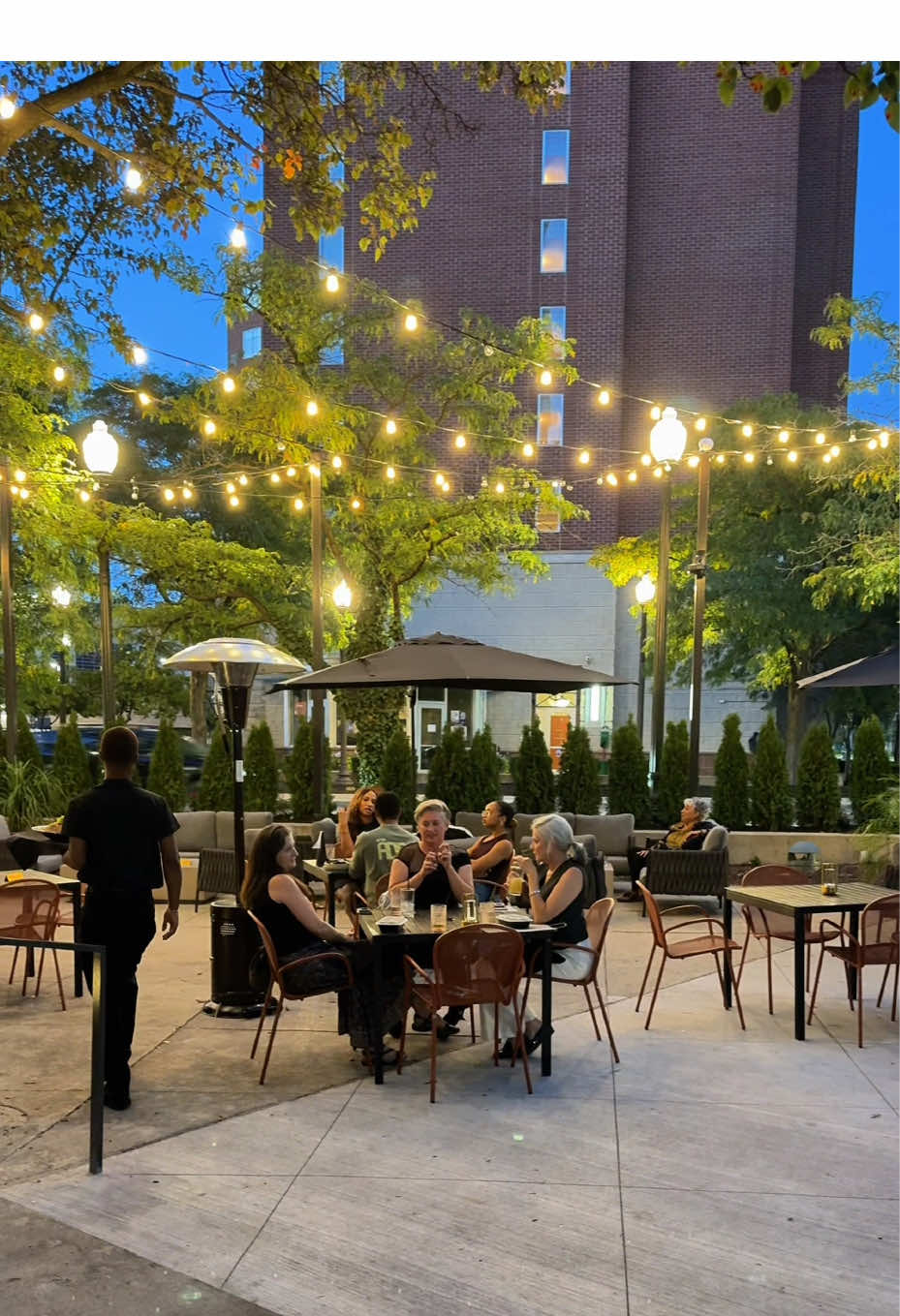 #creatorsearchinsights Baru | Downtown Detroit We throughly enjoyed dinner with @barudetroit located in Downtown Detroit. I am still thinking about the salmon dish 😋. Ambience, professionalism, dinner, and drinks were 10/10..plus a lil fire show 🔥  Baru  1407 Randolph St Detroit, M *no one was injured, the cyclist was not on the scooter, and no one was in the vehicle. It may have been an electrical/battery fire.  #DowntownDetroit #Detroit #barudetroit #detroiteats    
