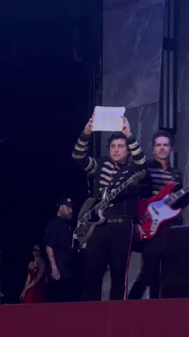 the full elexecution in tampa. just give them the oscar already!! (for context, the prisoners were in the same clothing that The Black Parade wears on stage, thus the hesitancy) #mcrtampa #mcr #mychemicalromance #gerardway #frankiero
