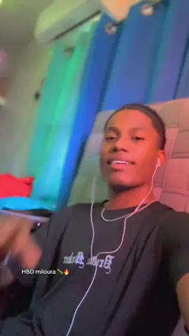 Le 15 septembre 2025 HBD tisèm 🍾🔥#daddy_swag #haïtientiktok🇭🇹 #videoviral #creatorsearchinsights #fouryourpage @The king👑 @•𝗜𝘁𝘀_𝗘𝗱𝗼𝘂𝗮𝗿𝗱𝗼⚡️ @Claudette😁🥇🔥 